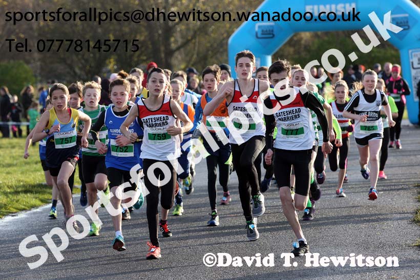 Boys and Girls under-13s, 2016 Heaton Memerial 10k Road Race. Photo: David T. Hewitson/Sports for All Pics